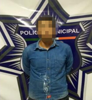 El detenido esta identificado como Alfredo de 26 años de edad, probable responsable del delito de robo. (EL SIGLO DE TORREÓN)