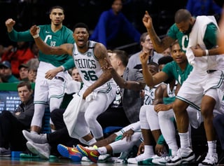 Los Celtics fueron muy superiores a Cavaliers y los aplastaron 108-83 en el primer juego de la serie. (AP)