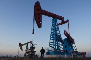 Precio. Los precios del petróleo mostraron alto dinamismo, el crudo mexicano ganó 71 centavos. (ARCHIVO)