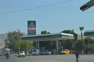 Fallece. El taxista murió luego de entrar al baño de una gasolinera, ubicada en la calle Múzquiz de Torreón.