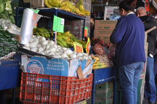 Precios. Los precios de las frutas y verduras se mantuvieron sin cambios considerables. (ARCHIVO)