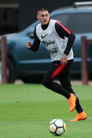 El futbolista chileno podría firmar en un par de días con el Benfica de Portugal, club donde milita el mexicano Raúl Jiménez.