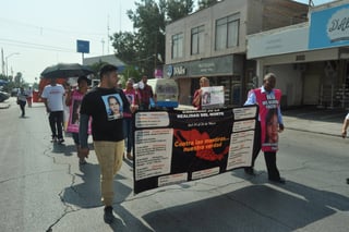 Exigencia. Caravana de la Realidad del Norte realizó una marcha por las calles de Torreón. (GUADALUPE MIRANDA)