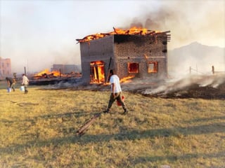 Fuego. Incendio dañó 12 fachadas del rancho. (EL SIGLO DE TORREÓN)