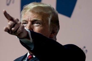 '¡ESPIONAJEGATE pudiera ser uno de los escándalos políticos más grandes en la historia!”, dijo Trump en una diatriba matutina en Twitter. (ARCHIVO)