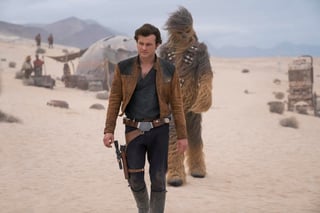 Han Solo: Una Historia de Star Wars muestra las aventuras del sinvergüenza contrabandista Han Solo en sus años de juventud. (ARCHIVO) 