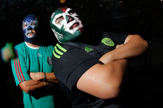 Los aficionados mexicanos en Rusia no podrán usar las máscaras durante los partidos a los que asistan. (Jam Media)