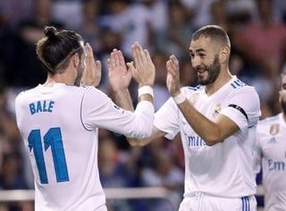 El técnico francés aún tiene la duda de quien cerrará la temporada como titular: Karim Benzema o Gareth Bale. (ARCHIVO)