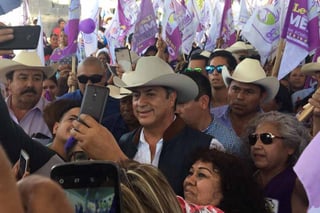 Mitín. El candidato independiente, Jaime Rodríguez Calderón 'El Bronco', se reunió  con simpatizantes.