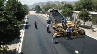 Acciones. Se realizan obras de mejora de pavimentación y también se trabaja en la licitación de obras con recurso federal. (EL SIGLO DE TORREÓN)
