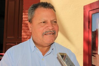 Álvaro Burciaga Flores, titular de la dirección de Desarrollo Rural, comentó que este apoyo beneficia de manera directa el bolsillo del productor, pues solo pagará el 40 por ciento (%) del valor real de este producto. (ESPECIAL)