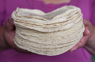 Estas tortillas cuentan con proteína, calcio, fibra, ácido fólico, probióticos y prebióticos, esta formula puede beneficiar a personas con obesidad do desnutrición. (ARCHIVO)