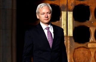 Assange se encuentra en la embajada ecuatoriana de Londres. (ARCHIVO)