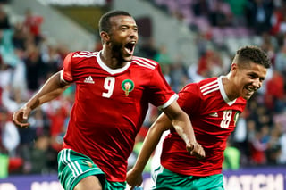 El delantero marrueco Ayoub El Kaabi festeja su gol. Marruecos logra una victoria