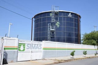 En Torreón, la suspensión en el servicio eléctrico causó que 37 norias pararan, y a través de un comunicado, el Sistema Municipal de Aguas y Saneamiento (Simas) atribuyó las fallas a la Comisión Federal de Electricidad (CFE). (FERNANDO COMPEÁN) 

