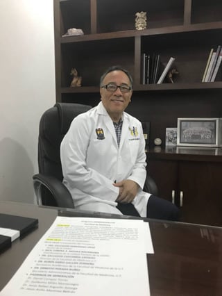 Atención. Salvador Chavarría, director del Hospital Universitario Universidad Autónoma de Coahuila (UA de C). (EL SIGLO DE TORREÓN)