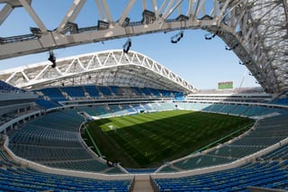Sólo se han jugado 7 partidos de futbol en el Estadio Olímpico Fisht. Estadio refleja problema del deporte en Rusia