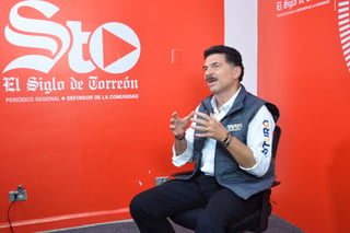 Fue el vocero de Anaya Cortés, Gerardo Priego Tapia, quien dio a conocer esta información en una entrevista dada a El Siglo de Torreón, en su visita a la región. (FERNANDO COMPEÁN)