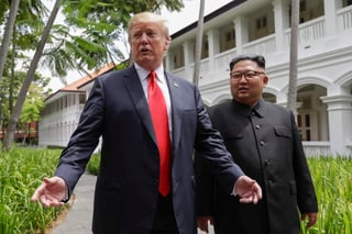 Consideró 'positiva' la cumbre celebrada en Singapur entre el presidente de EU, Donald Trump, y el líder norcoreano, Kim Jong-un. (AP)