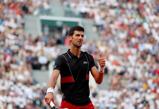 Novak Djokovic ha batallado para volver a su mejor nivel. (EFE)