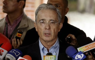 El expresidente Uribe tendría nexos con grupo paramilitar. (EFE)