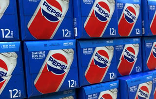 La distribuidora de Pepsi en México anunció hoy el cierre temporal de su centro de distribución en Ciudad Altamirano, en el sureño estado de Guerrero, ante la falta de condiciones para mantener la operación. (ARCHIVO)