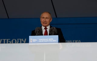El presidente de Rusia, Vladimir Putin, ofreció un emotivo mensaje pacífico y de hermandad previo al inicio del primer partido de la Copa Mundial Rusia 2018. (ARCHIVO)