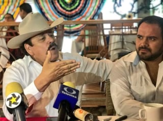 El candidato a senador, Armando Guadiana Tijerina, indicó que el debate que se realizará en Torreón sigue en pie y no teme que haya hechos de inseguridad. (TWITTER)