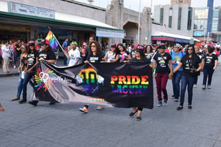 Preparados. El evento se realiza en el marco del Día Internacional del Orgullo Gay que se celebra cada 28 de junio. (EL SIGLO DE TORREÓN)