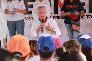 En campaña. El candidato Jorge Zermeño recorrió el sector Oriente de Torreón. (CORTESÍA)