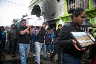  La Oficina en México del Alto Comisionado de la ONU para los Derechos Humanos (ONU-DH) señaló hoy que aún está pendiente garantizar la verdad, la justicia, la reparación y la no repetición en el caso de la muerte de ocho personas durante una operación policial en la localidad de Nochixtlán en 2016. (ARCHIVO)
