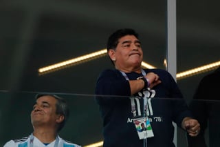 Diego Armando Maradona fue visto en la tribuna durante el partido de Argentina e Islandia. Maradona reconoce partido del Tricolor