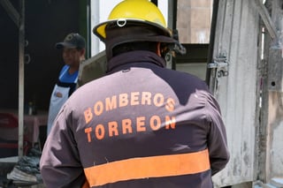 Se movilizan. Elementos de Bomberos de Torreón atendieron el reporte de la supuesta fuga de gas en Zaragoza Sur.