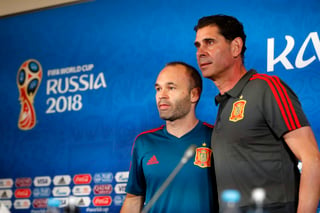 El internacional español atendió a los medios junto a Fernando Hierro, el nuevo seleccionador, en la rueda de prensa previa al encuentro de mañana contra Irán.