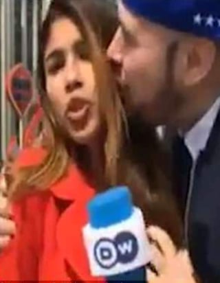 VIDEO: Reportera es acosada sexualmente durante transmisión en vivo
