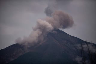 La secretaría de Salud informó que Julio César Ramírez, uno de los guatemaltecos atendidos en el Centro Nacional de Investigación y Atención a Quemados (CENIAQ) tras la erupción del Volcán de Fuego, falleció ayer a las 22:22 horas. (ARCHIVO)