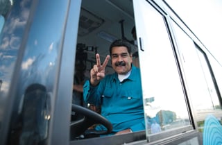 Medida. El presidente Nicolás Maduro, aumentó ayer en 103 % el salario mínimo integral del país. (EFE)