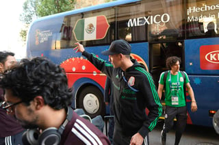 Miles de mexicanos han comenzado a llegar a esta ciudad al sur de Rusia y varias decenas acudieron el jueves por la tarde a recibir a la Selección. (Cortesía)