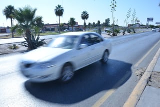 Operativo. Vialidad informó que se mantendrán los operativos de carrusel sobre el Periférico de Torreón. (EL SIGLO DE TORREÓN)
