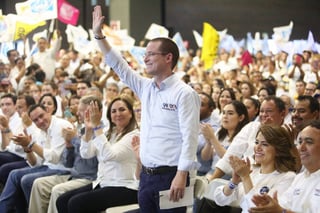 Campaña. El candidato de la coalición 'Por México al Frente', Ricardo Anaya, visitó Los Cabos, Baja California Sur.