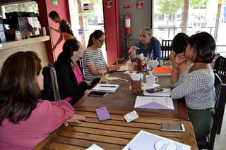 Encuentro. Equis Justicia para las Mujeres se reúne con Activistas Feministas y la Red de Mujeres de La Laguna. (EDITH GONZÁLEZ)