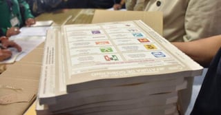 En un comunicado, indicó que se registró el robo de paquetes electorales de tres casillas en el municipio Macuspana, en Tabasco, donde unos asaltantes se llevaron 11 mil 25 boletas federales y locales que serían utilizadas durante la jornada electoral. (ARCHIVO)