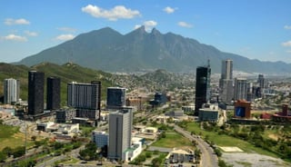 Más costosa. La ciudad de Monterrey se escaló diez puestos y se ubicó en el lugar 193. (ARCHIVO)