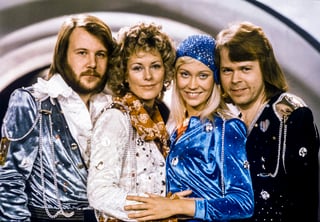 'Mamma Mia!' sirvió para ofrecer una de las últimas imágenes públicas de los cuatro miembros de ABBA. (ARCHIVO)