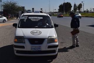 Vigilancia. Los operativos en contra de taxis 'cinqueros' serán permanentes, advirtió la dependencia estatal.