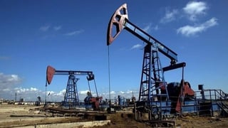 Aspira a reducir a 'cero' los ingresos que Irán obtiene de la venta de petróleo mediante una campaña dirigida a los países que compran crudo del país persa. (ESPECIAL)