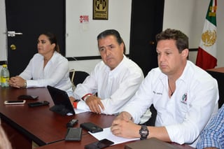 Agradeció a los ciudadanos de Torreón por el apoyo con alrededor de 90 mil votos emitidos según el conteo hasta este lunes.  (FERNANDO COMPEÁN)