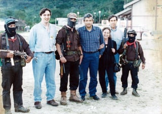 Imagen. Cuauhtémoc Cárdenas Batel, el Subcomandante Marcos, López Obrador, Rosario Ibarra y Cuauhtémoc Cárdenas. 