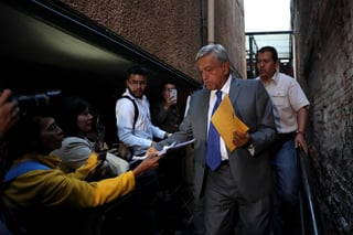 Primer paso.Andrés Manuel López Obrador echó a andar su plan para pacificar al país.