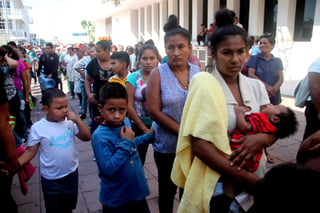 Cientos de familias y niños han salido de Centroamérica por la violencia que impera en países como Guatemala, Honduras y El Salvador. (ARCHIVO)